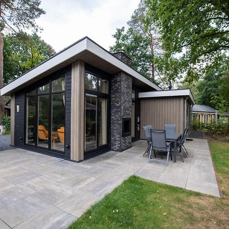 Cozy Chalet With A Jetty Nearby De Veluwe Villa Hoenderloo Exterior foto