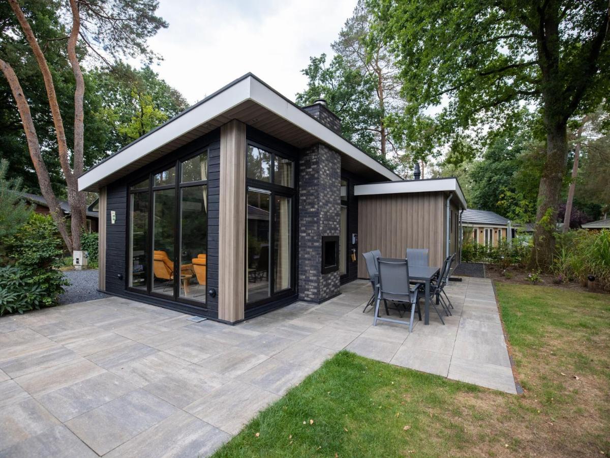 Cozy Chalet With A Jetty Nearby De Veluwe Villa Hoenderloo Exterior foto