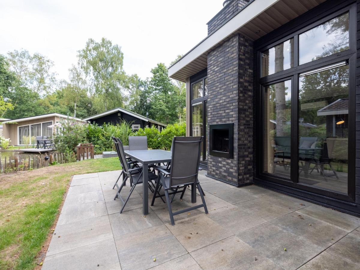 Cozy Chalet With A Jetty Nearby De Veluwe Villa Hoenderloo Exterior foto